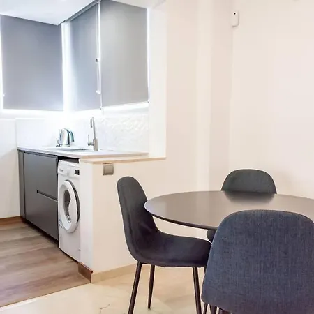 Piso Precioso Primera Linea Mar - 2 Br *