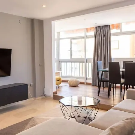 Piso Precioso Primera Linea Mar - 2 Br Fuengirola